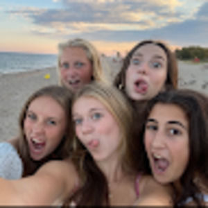 Meet your Posher, Maddie